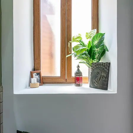 Destination View Downtwn チェファル