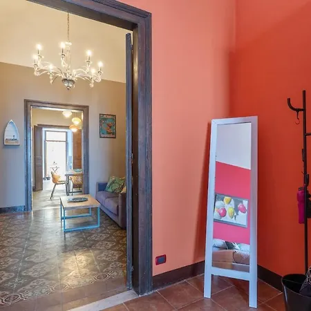 Destination View Downtwn *